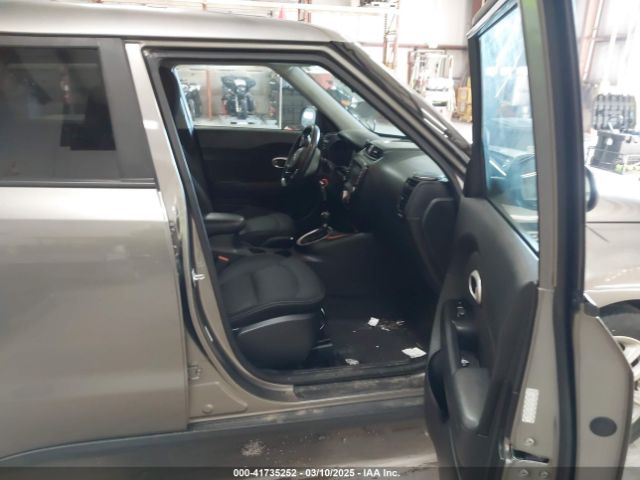 KNDJP3A50J7538671 KIA SOUL +