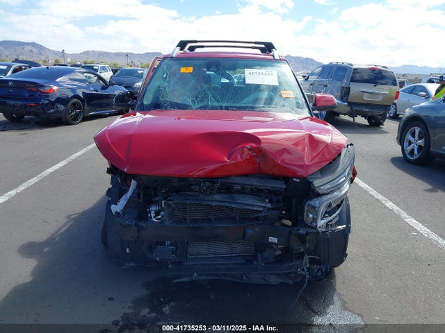 KMHRC8A37NU177565 Hyundai Venue Limited