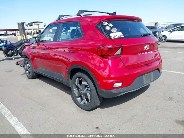 KMHRC8A37NU177565 Hyundai Venue Limited