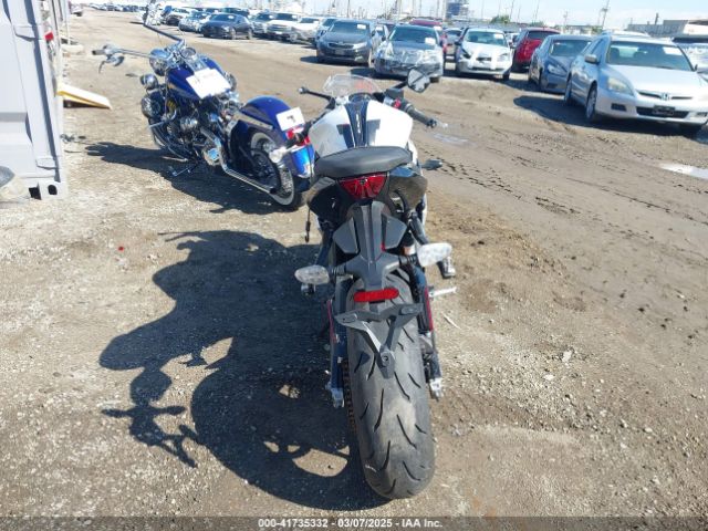 2025 TRIUMPH MOTORCYCLE DAYTONA SMTL23UF3STBU3912 Photo 5
