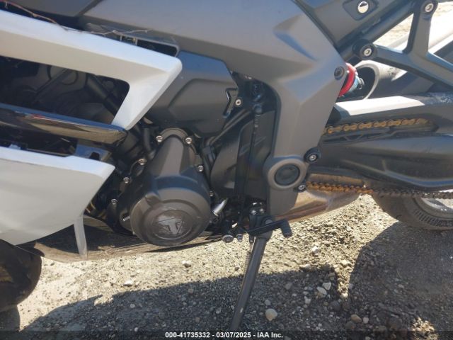 2025 TRIUMPH MOTORCYCLE DAYTONA SMTL23UF3STBU3912 Photo 8
