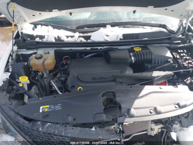 2C4RC1DG3LR266103 Chrysler Voyager Lxi