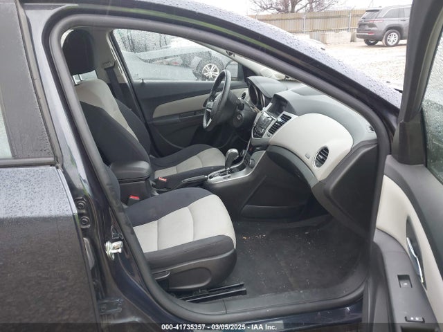 1G1PA5SH0F7274058 Chevrolet Cruze Ls Auto