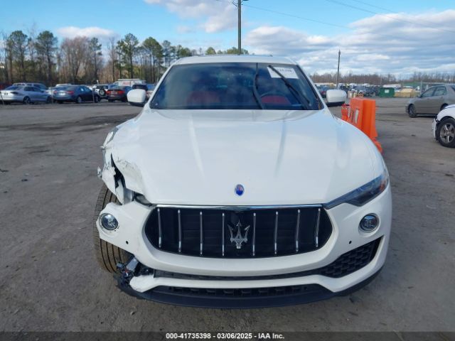 ZN661XUA9JX295951 Maserati Levante