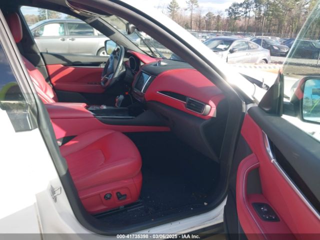 ZN661XUA9JX295951 Maserati Levante