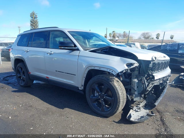 1C4RJJBG0N8549422 Jeep GRAND CHEROKEE L