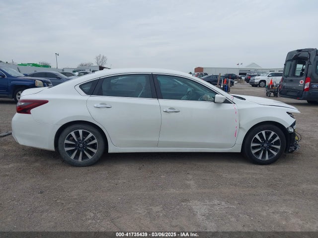 1N4AL3AP9JC210806 Nissan Altima 2.5 Sv