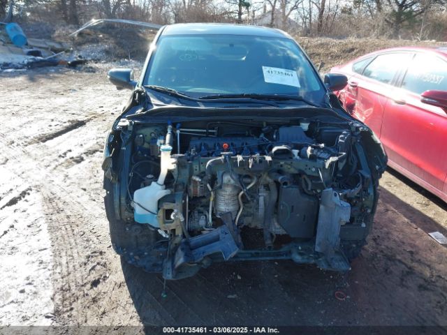 3CZRU6H52JM704644 Honda HR-V EX