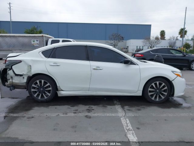 1N4AL3AP5JC190425 Nissan Altima 2.5 Sv