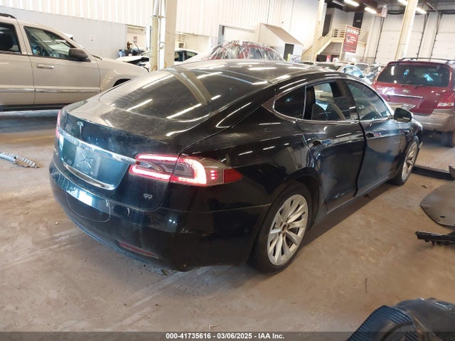 2017 TESLA MODEL S 5YJSA1E11HF184410 Photo 3