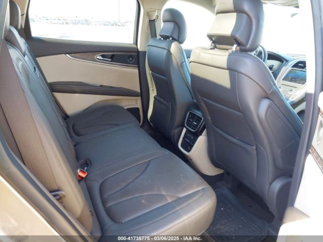2019 LINCOLN NAUTILUS 2LMPJ8LPXKBL67069 Photo 7