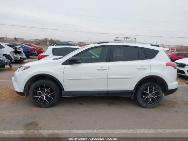 JTMNFREV2HJ707667 Toyota RAV4 SE