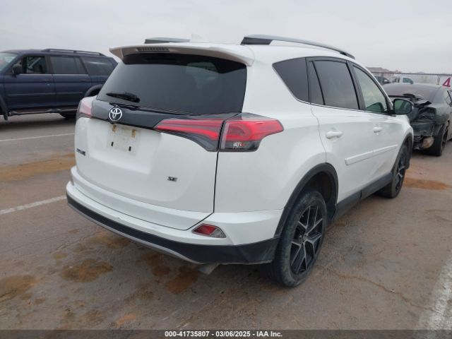 JTMNFREV2HJ707667 Toyota RAV4 SE