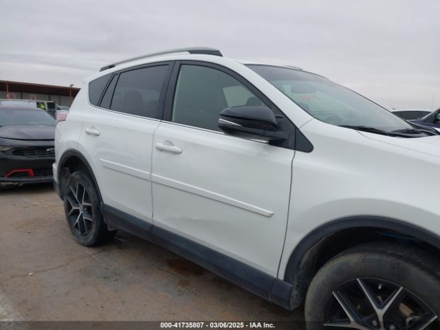 JTMNFREV2HJ707667 Toyota RAV4 SE