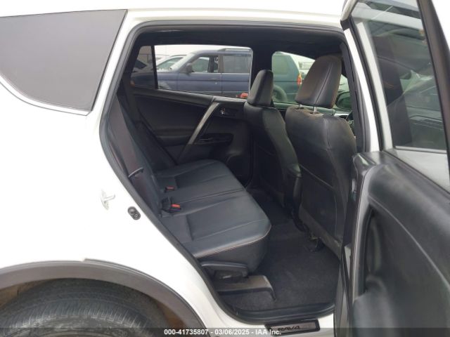 JTMNFREV2HJ707667 Toyota RAV4 SE