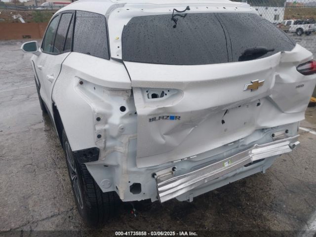 3GNKDBRJ0RS218750 Chevrolet Blazer Ev Eawd 2lt