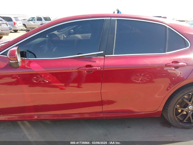 4T1B11HK1JU583024 Toyota CAMRY LE