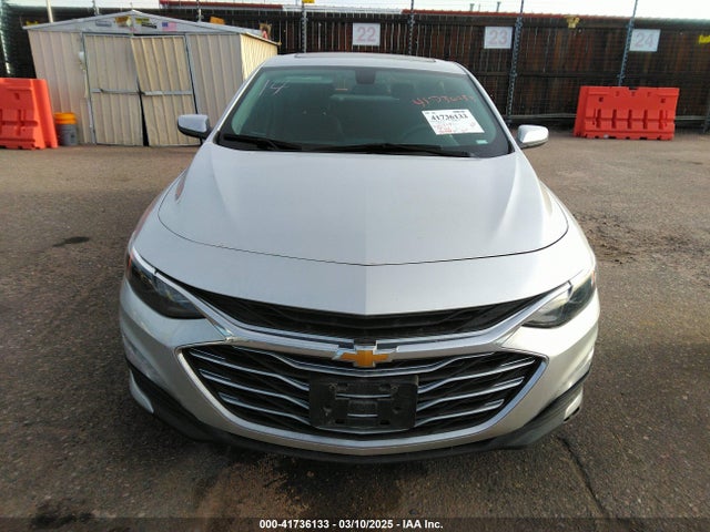 1G1ZD5ST4NF137939 Chevrolet Malibu Fwd Lt