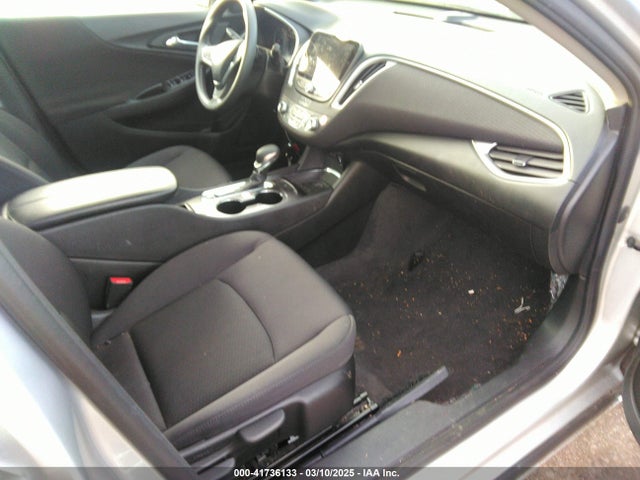 1G1ZD5ST4NF137939 Chevrolet Malibu Fwd Lt