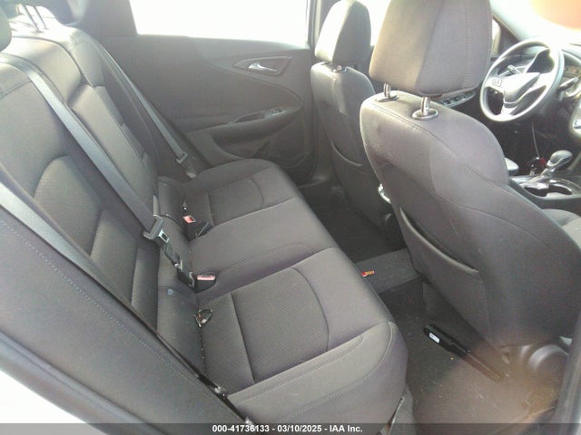 1G1ZD5ST4NF137939 Chevrolet Malibu Fwd Lt