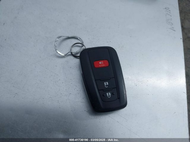 JTDKARFU8G3028884 Toyota Prius Three