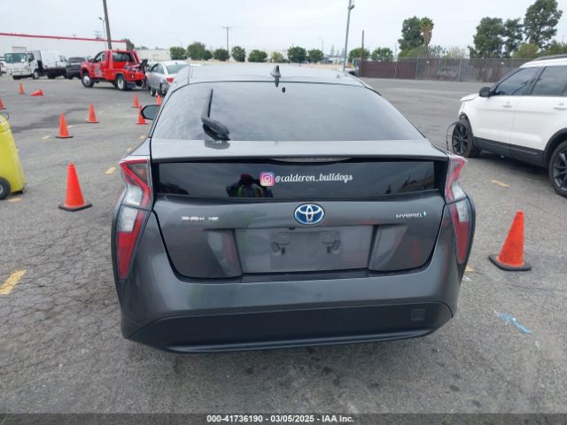 JTDKARFU8G3028884 Toyota Prius Three