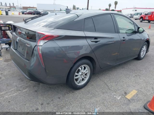 JTDKARFU8G3028884 Toyota Prius Three