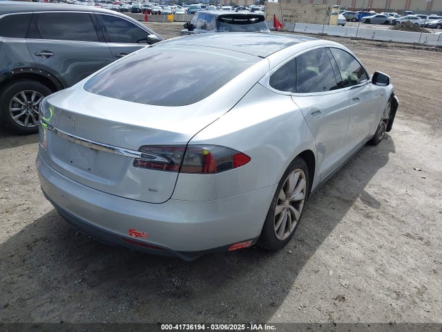 2013 TESLA MODEL S 5YJSA1CN9DFP27552 Photo 3