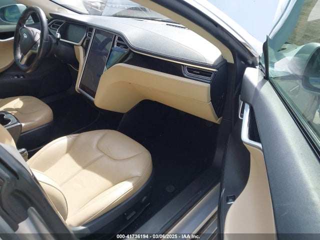 2013 TESLA MODEL S 5YJSA1CN9DFP27552 Photo 4