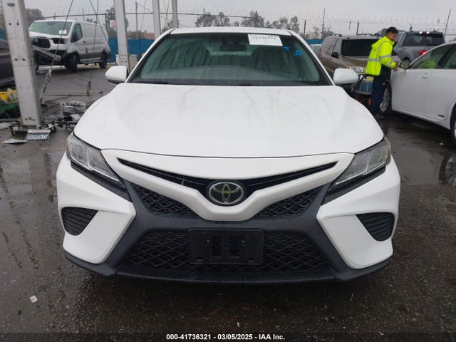 4T1B11HK9JU627254 Toyota CAMRY SE