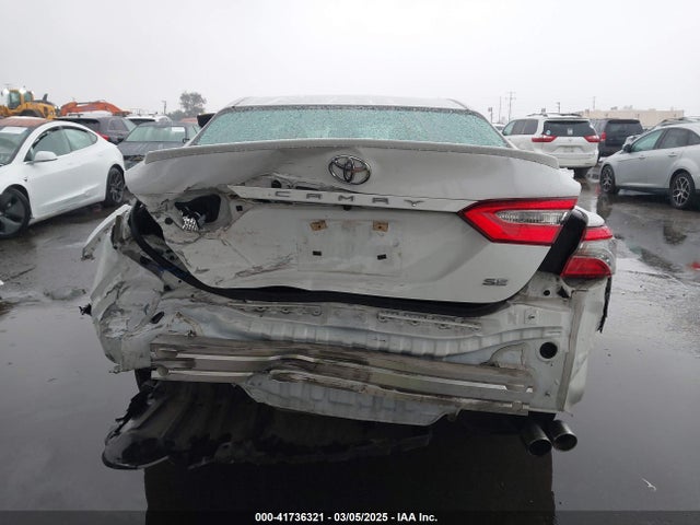 4T1B11HK9JU627254 Toyota CAMRY SE