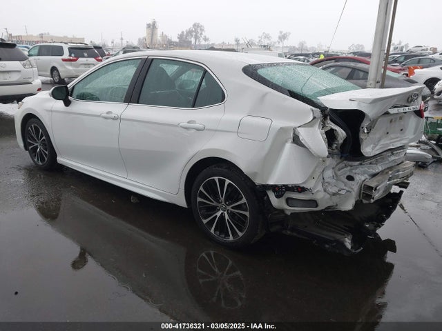 4T1B11HK9JU627254 Toyota CAMRY SE