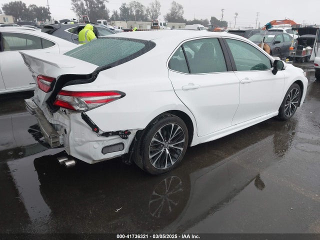 4T1B11HK9JU627254 Toyota CAMRY SE