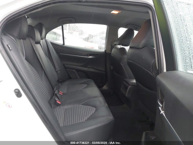 4T1B11HK9JU627254 Toyota CAMRY SE