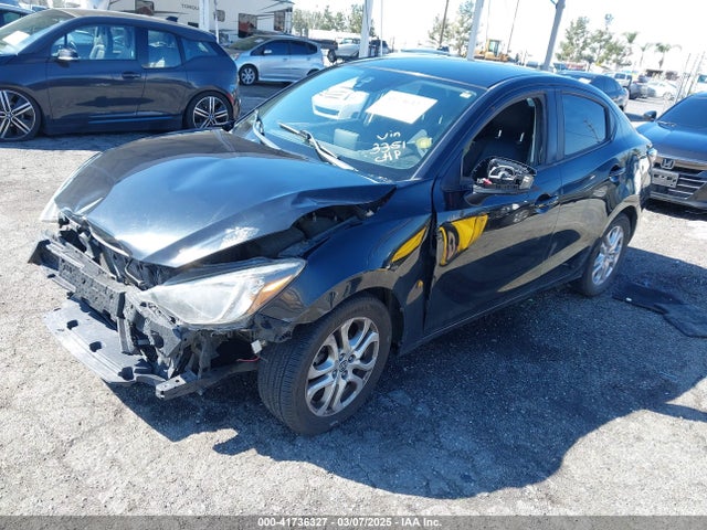 3MYDLBZV0GY123351 Scion IA