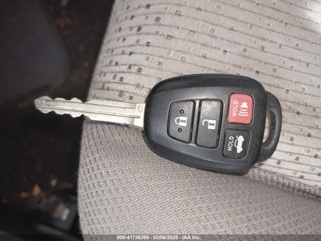 4T4BF1FK6ER399648 Toyota CAMRY LE