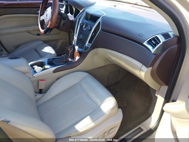 2010 CADILLAC SRX 3GYFNAEY0AS539075 Photo 4