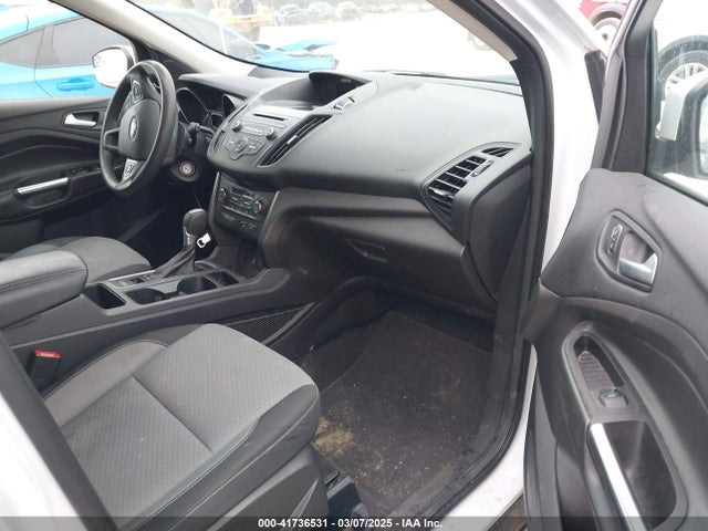 1FMCU0GD7HUE69709 Ford ESCAPE SE