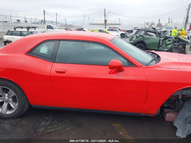 2C3CDZAG8GH158162 Dodge Challenger Sxt