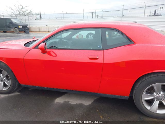 2C3CDZAG8GH158162 Dodge Challenger Sxt