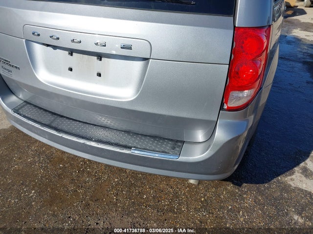 2C4RDGBG4FR613767 Dodge Grand Caravan Se