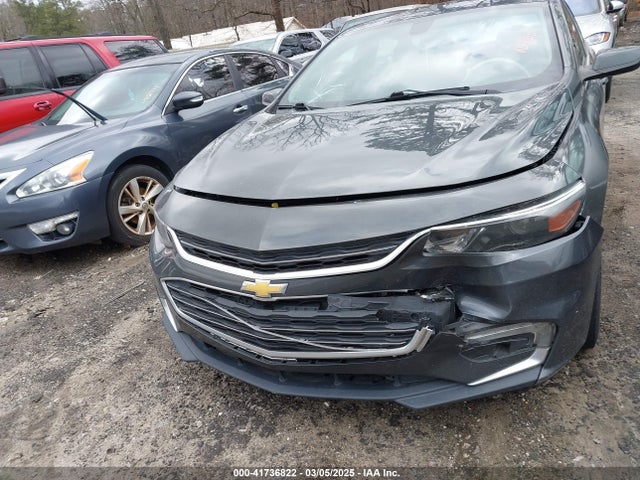 1G1ZD5STXJF153315 Chevrolet MALIBU LT