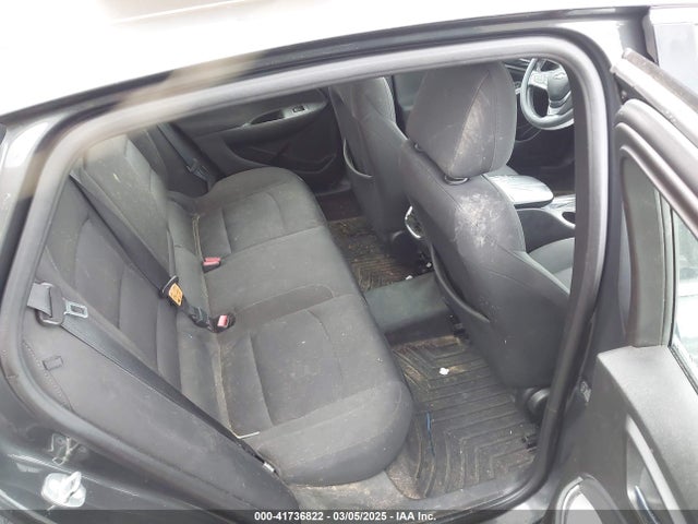 1G1ZD5STXJF153315 Chevrolet MALIBU LT