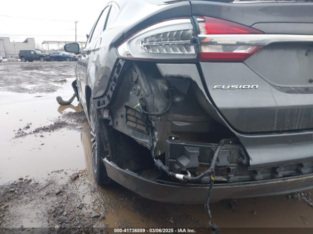3FA6P0RU6HR279726 Ford Fusion Hybrid Titanium
