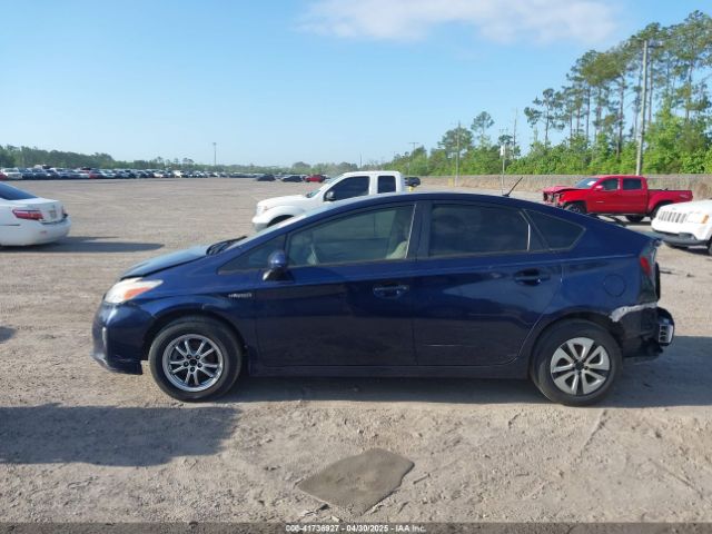 JTDKN3DU7E0385069 Toyota Prius Two