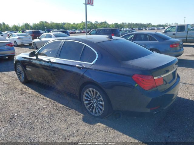2011 BMW 740I WBAKA4C52BC392112 Photo 2