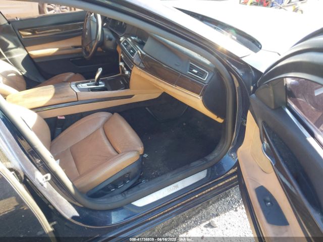 2011 BMW 740I WBAKA4C52BC392112 Photo 4