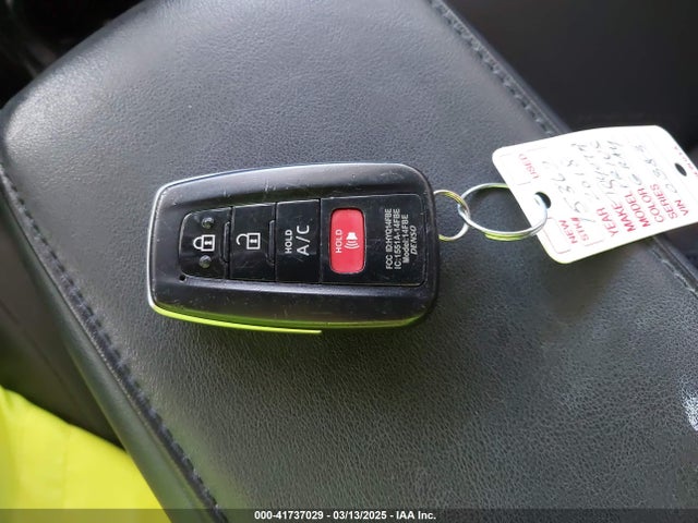 Toyota Prius Prime Advanced 2018 JTDKARFP5J3100383 Image 11