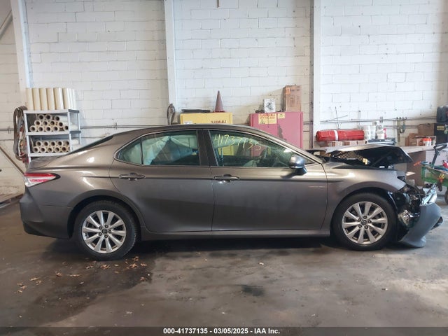 4T1B11HK3JU664980 Toyota CAMRY LE