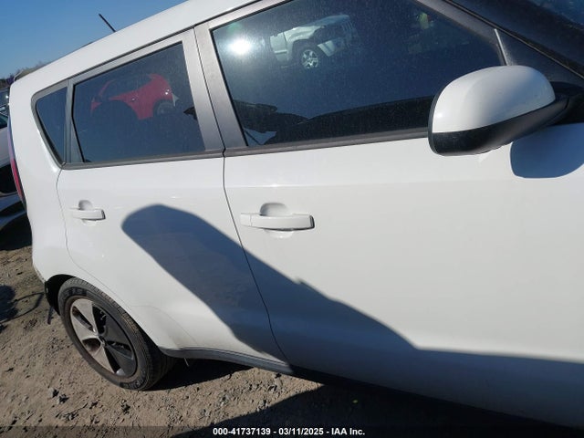 KNDJN2A28G7301652 KIA Soul